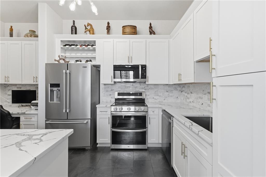 3445 Stratford Road NE 2104