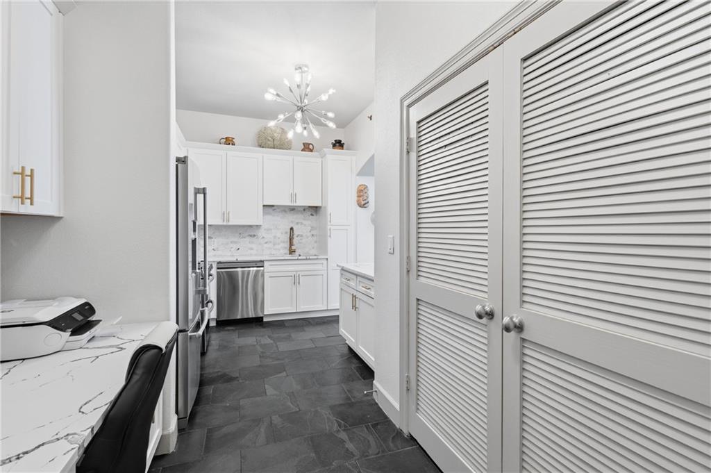 3445 Stratford Road NE 2104