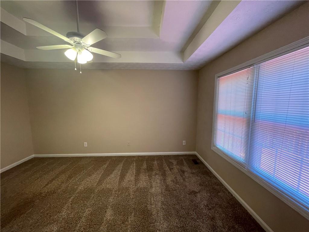 EAGLE GLEN - Residential