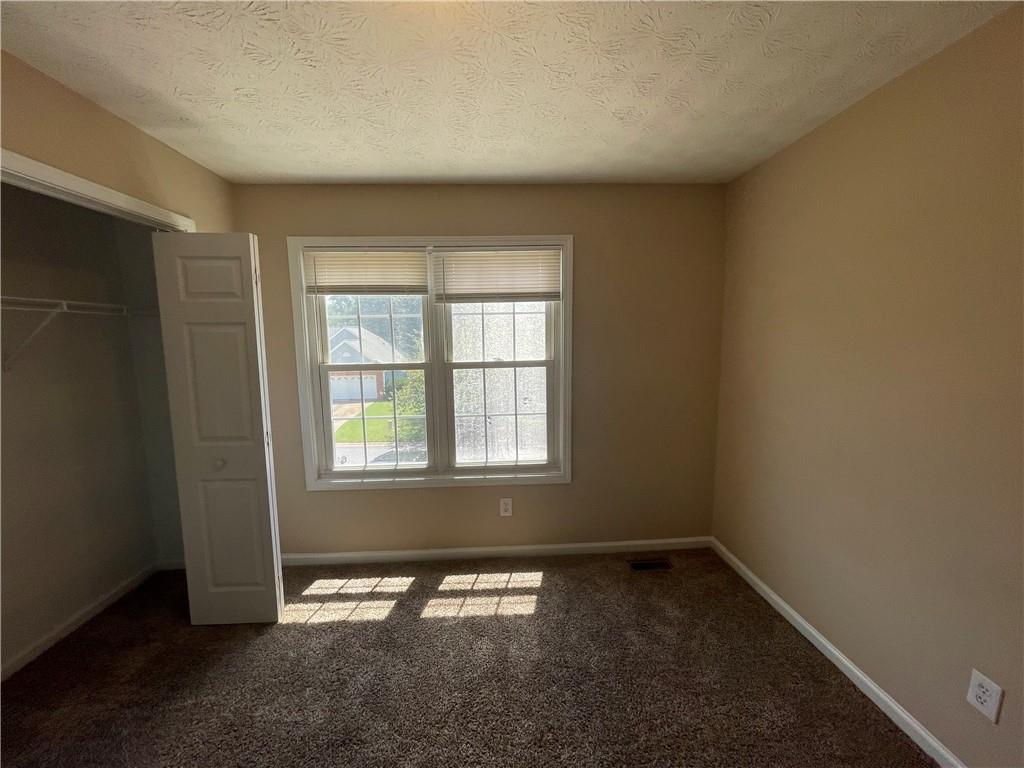 EAGLE GLEN - Residential