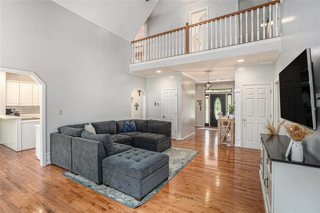 83 SHIPP Circle