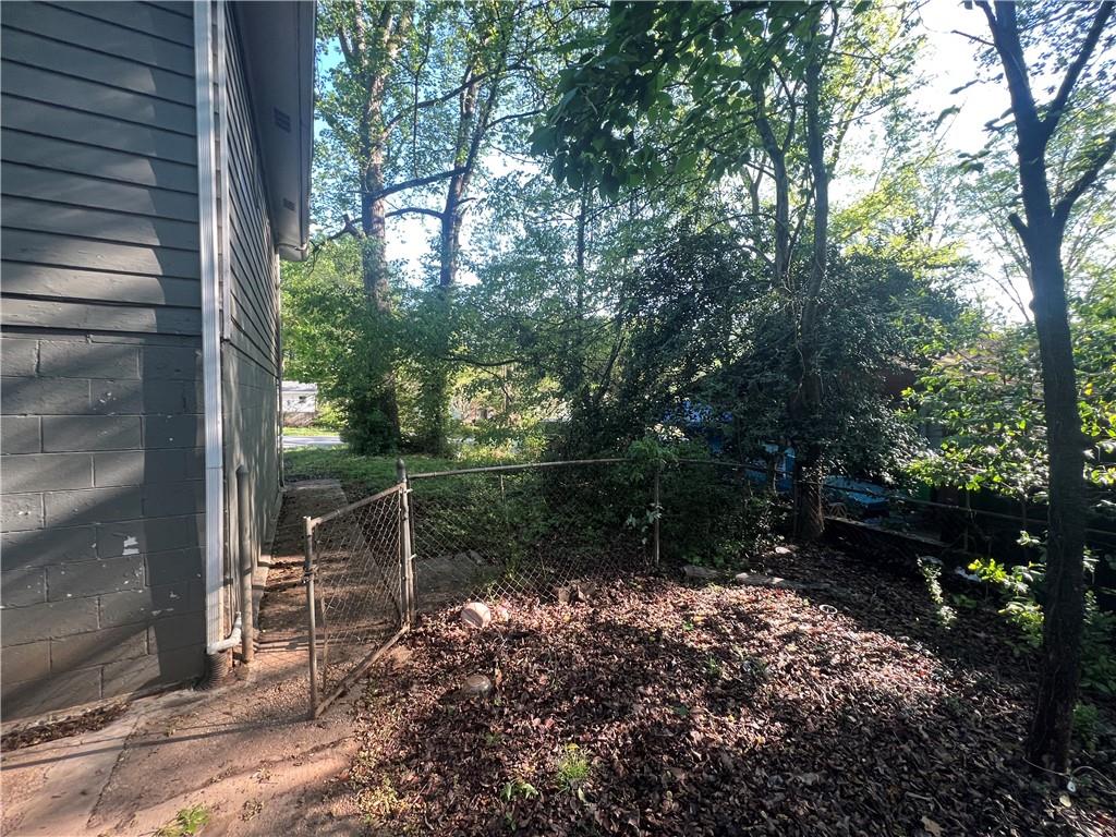 561 Santa Barbara Drive, Forest Park, Georgia image 18
