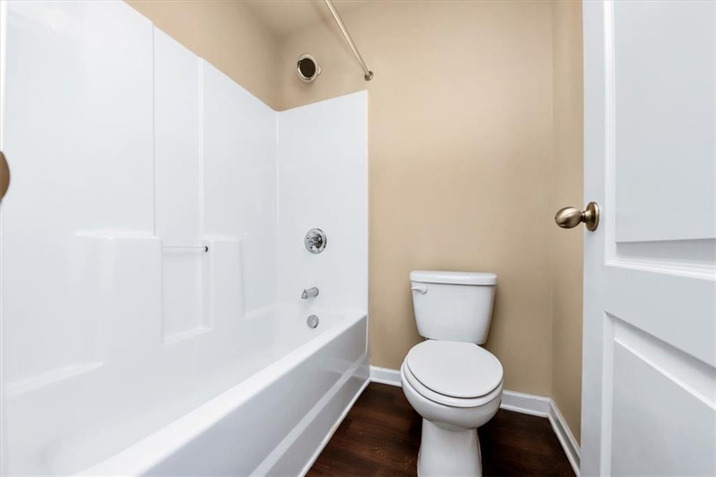 TOWNVIEW - Residential Lease