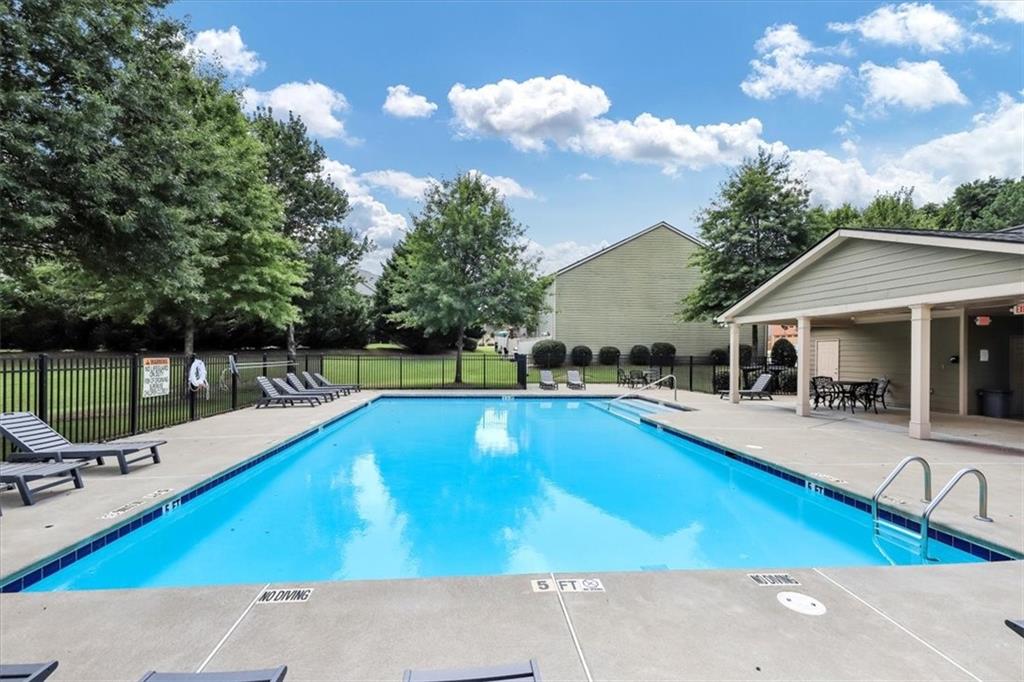 TOWNVIEW - Residential Lease