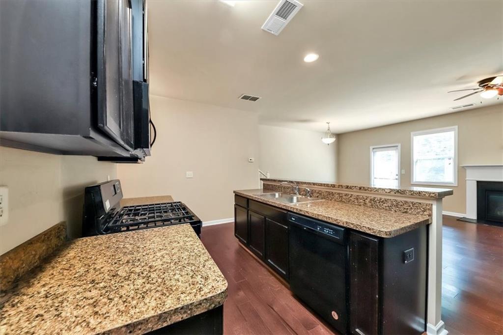 TOWNVIEW - Residential Lease