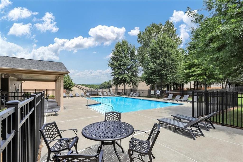 TOWNVIEW - Residential Lease