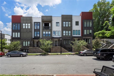 Townhouse For Rent - 371 Pratt Drive #207<br/> Atlanta, GA 30315