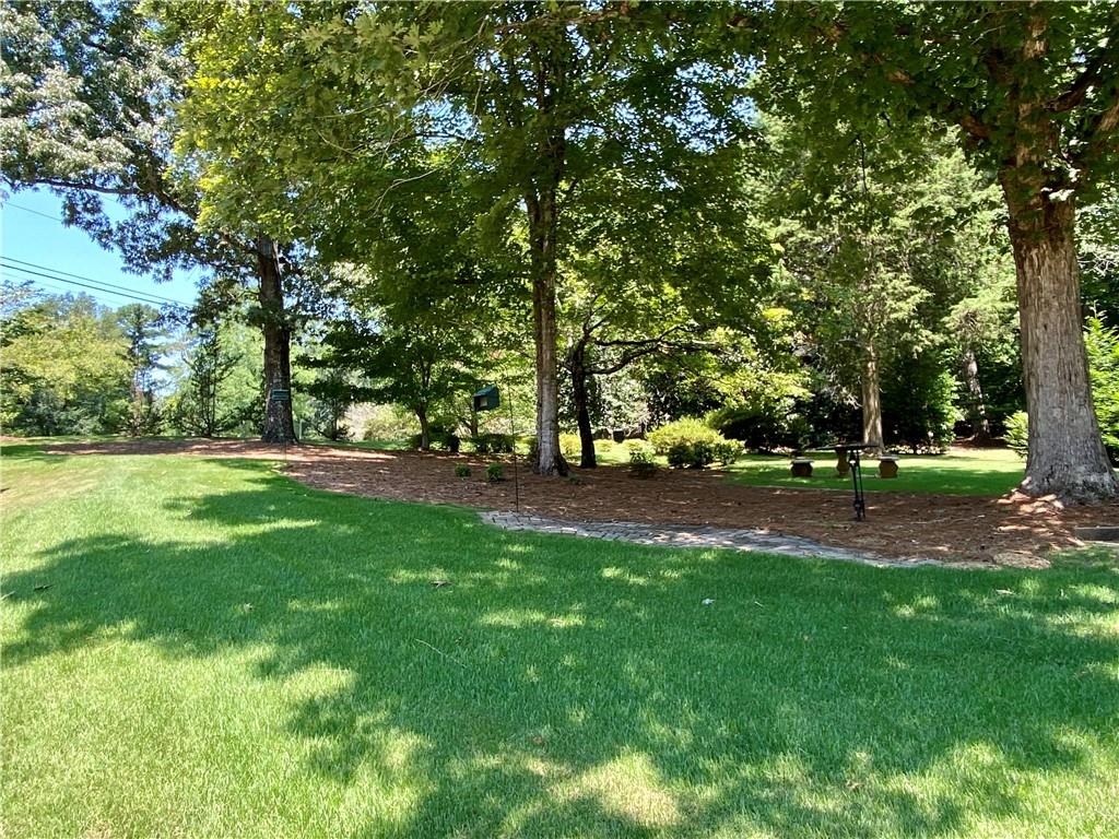 106 Fieldwood Rd.