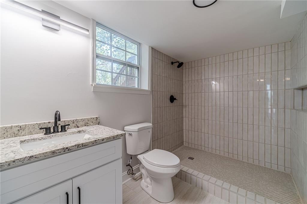 3404 Broxton Mill Way, Snellville, Georgia image 34