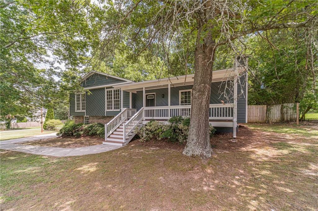 3404 Broxton Mill Way, Snellville, Georgia image 2