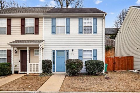 1957 Shawn Wayne Circle SE Atlanta GA 30316