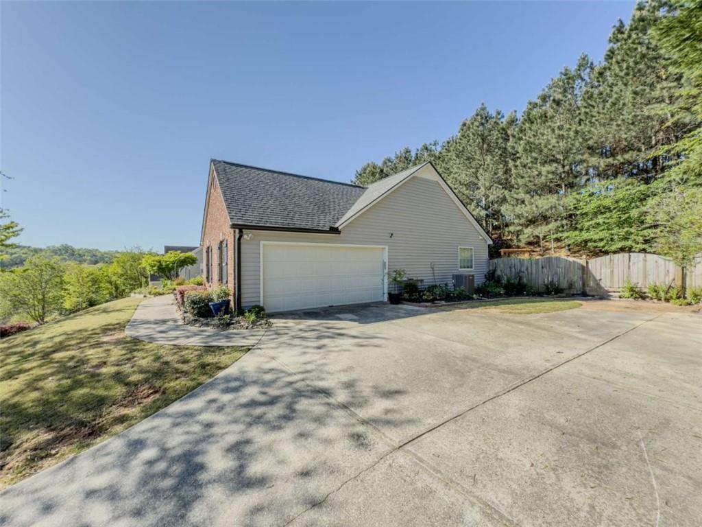 522 Plantation Creek Drive, Loganville, Georgia image 41