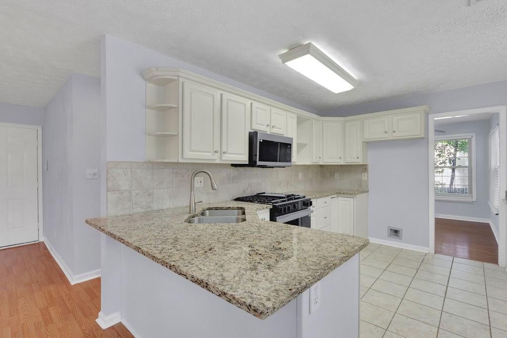5235 Arbor View Way