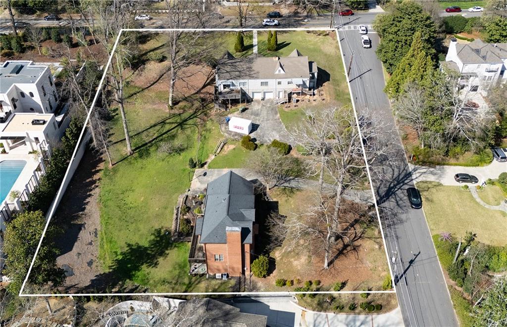 3240 W Andrews Drive NW