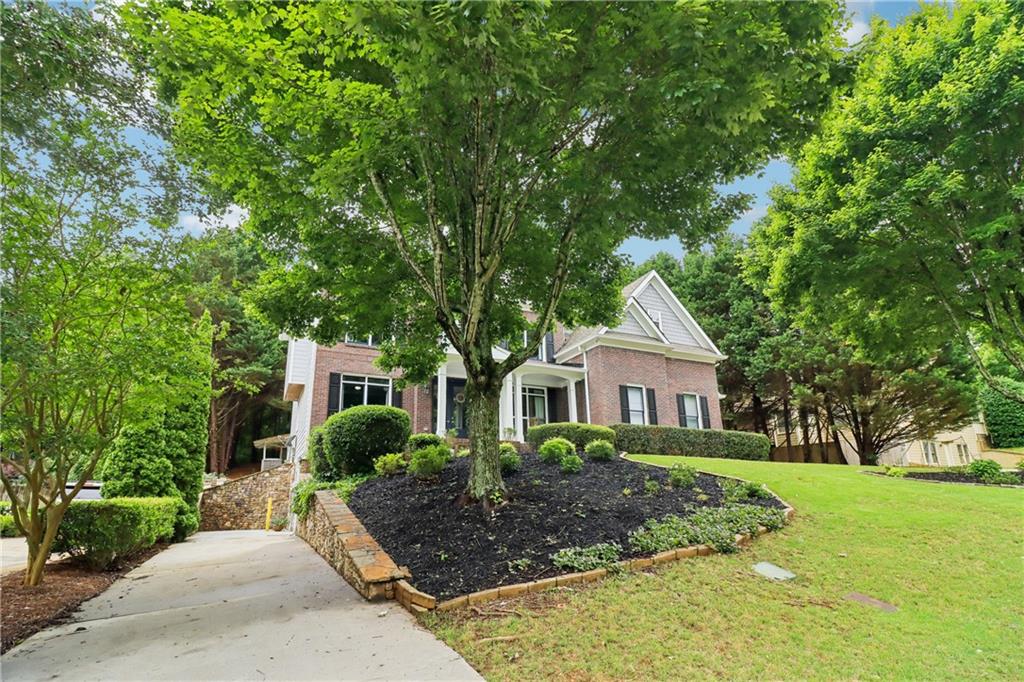 4085 Hillcrest View Court, Suwanee, Georgia image 3