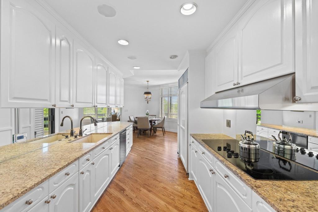2660 Peachtree Road 7F