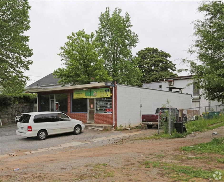 1049 Vaughan Street 5