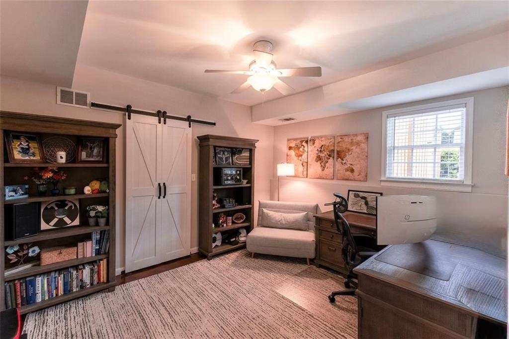 200 N Willow Court, Alpharetta, Georgia image 38