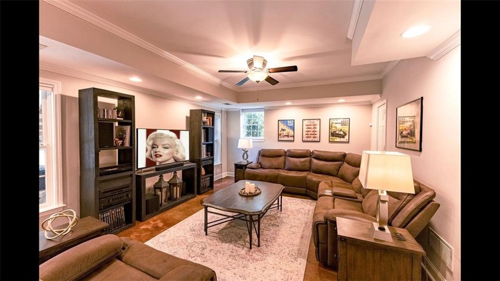 200 N Willow Court, Alpharetta, Georgia image 41