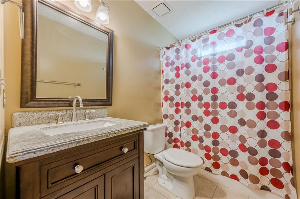 1130 Laurel Cove Drive, Snellville, Georgia image 37