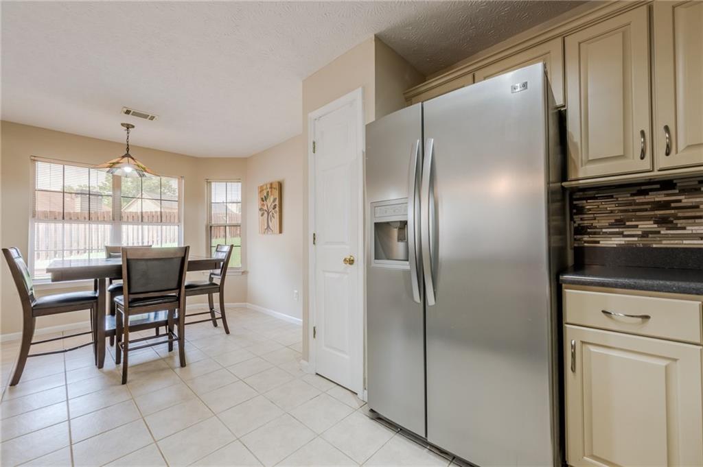 1130 Laurel Cove Drive, Snellville, Georgia image 22
