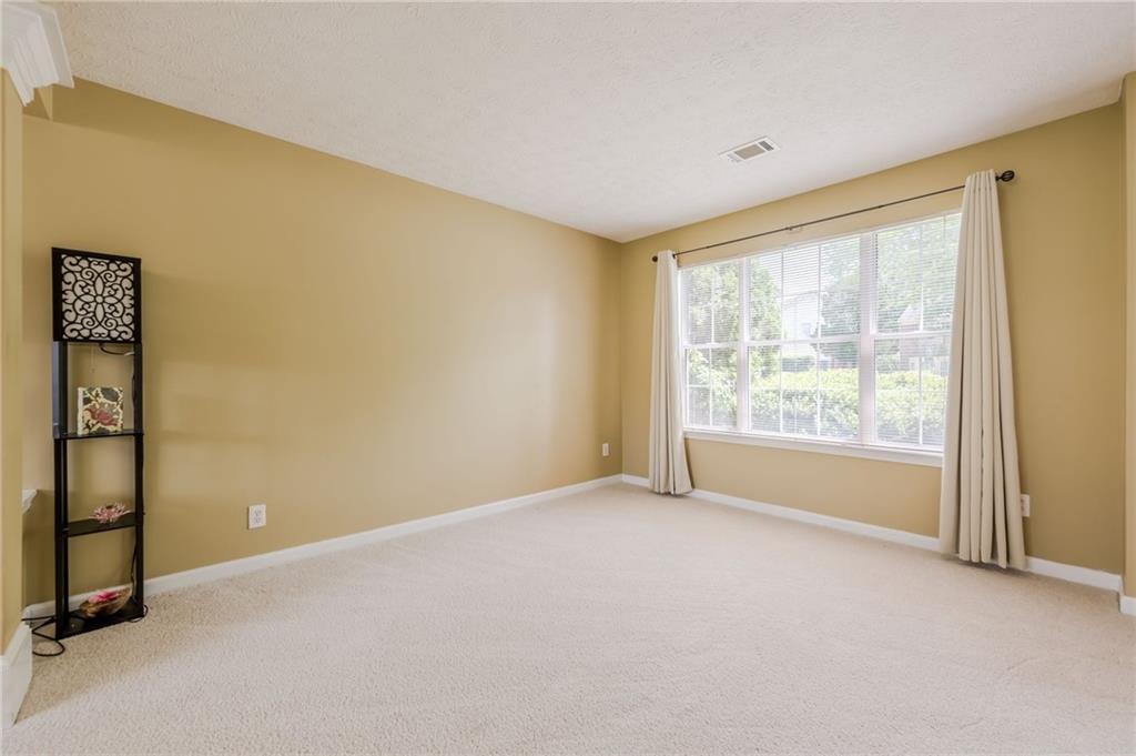 1130 Laurel Cove Drive, Snellville, Georgia image 7