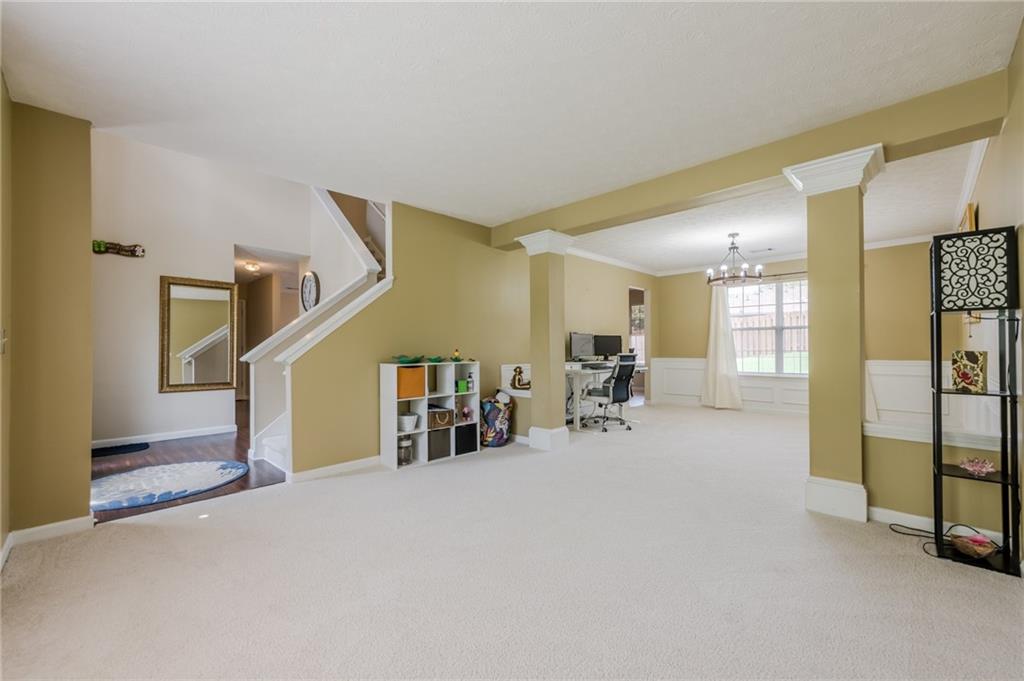 1130 Laurel Cove Drive, Snellville, Georgia image 5