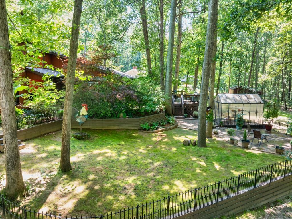 686 Hillwood Court