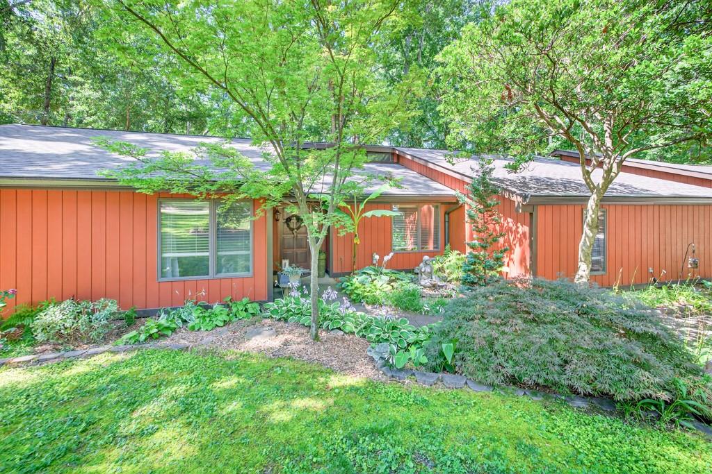 686 Hillwood Court
