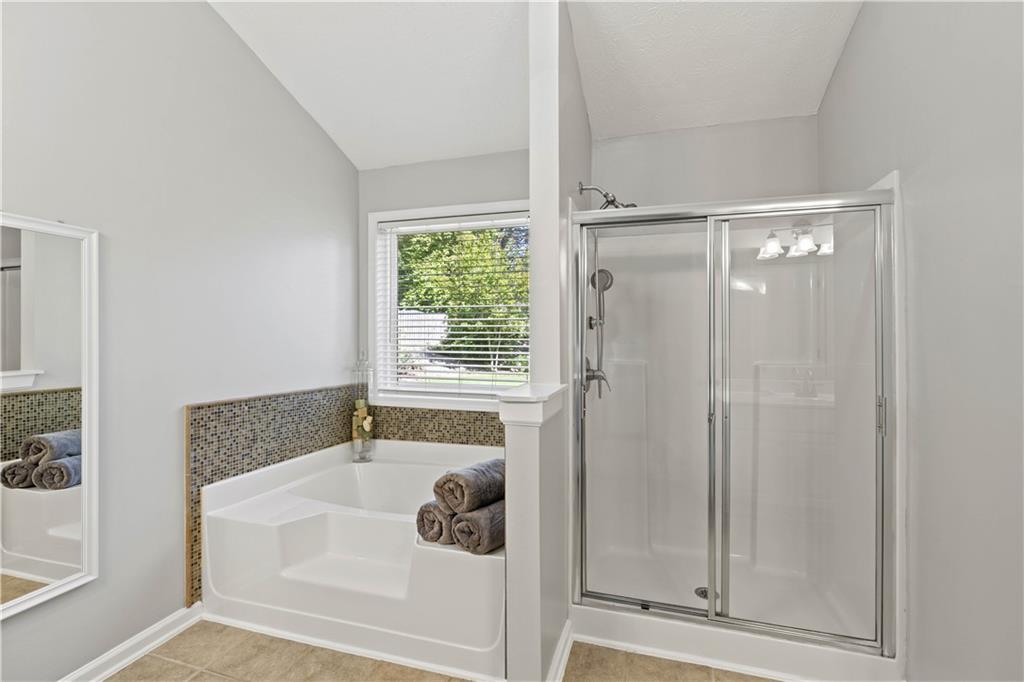7095 Valley Landing Court, Cumming, Georgia image 31