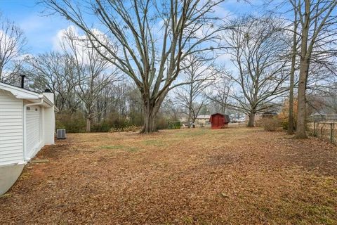 A home in Douglasville