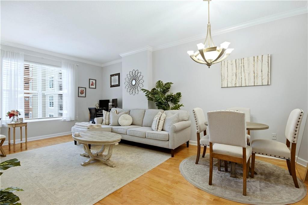 1101 Juniper Street NE 1220