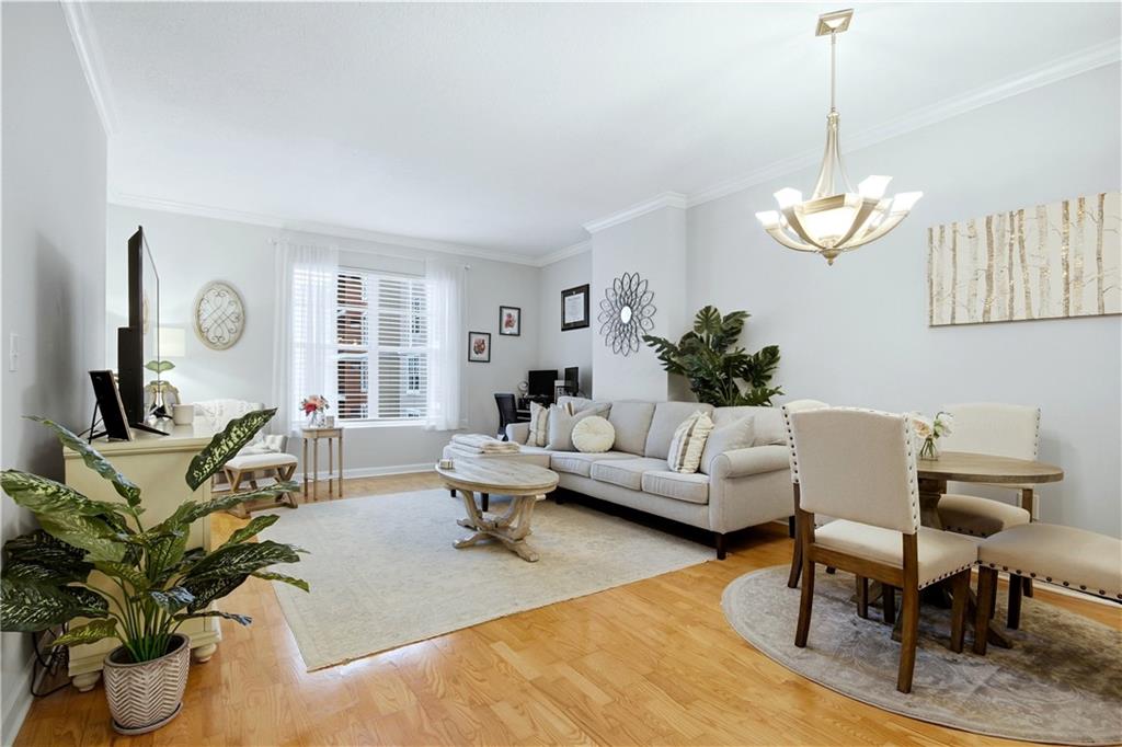 1101 Juniper Street NE 1220