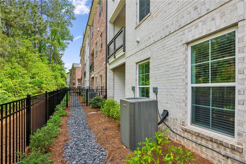 427 Burton Drive, Alpharetta, Georgia image 40
