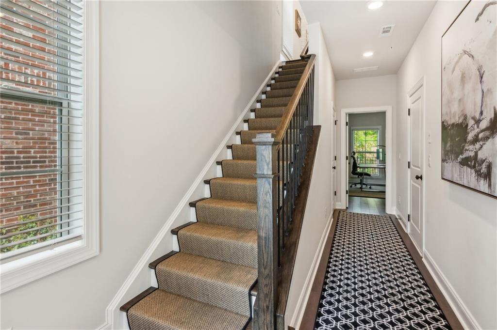 427 Burton Drive, Alpharetta, Georgia image 5