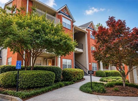 Photo of 2043 Chastain Park Court NE, Atlanta, GA 30342 (MLS # 7766382)
