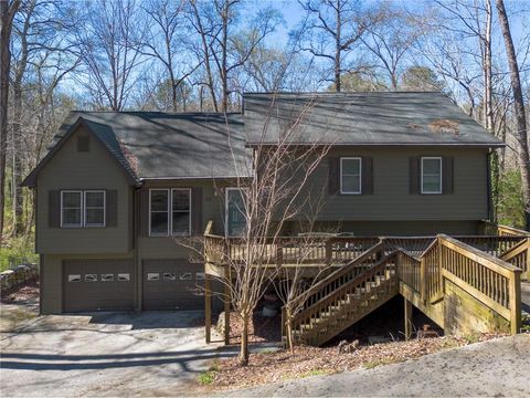 Homes For Sale - 88 Geraldine Drive<br/> Smyrna, GA 30082