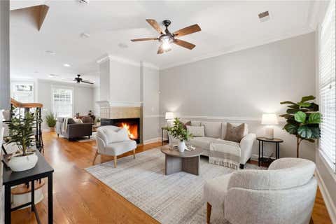 Townhouse For Sale - 211 Merritts Avenue<br/> Fulton County, Atlanta, GA 30313