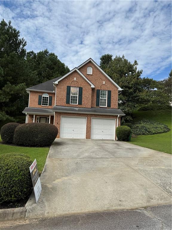 GREAT CURB APPEAL, 12 MONTH RENTAL. 1-MONTH SECURITY DEPOSIT AND A PET DEPOSIT REQUIRED. NO AGGRESSIVE BREEDS, ANIMALS APPROVED PROVIDED INSURANCE CAN BE OBTAINED. WALK INTO THIS TWO STORY FOYER HOME AND GO RIGHT TO 3 BEDS AND 2 FULL BAHTROOMS UPSTAIRS OR GO INTO LIVING ROOM AND SEE AN OPEN FLOOR PLAN WITH lIVING AREA, CUTE KITCHEN, DINING ROOM AND A HALF BATHROOM. VERY CONVENIENT TO HWY 78 AND STONE MOUNTAIN. SURPRA ON FRONT DOOR. THIS HOME IS PROFESSIONQLLY MANAGED.