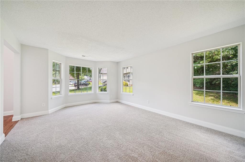 1021 Litherland Court SE