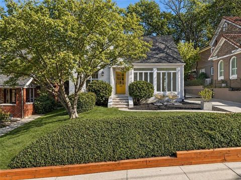 Photo of 1019 N Virginia Avenue NE, Atlanta, GA 30306 (MLS # 7727146)