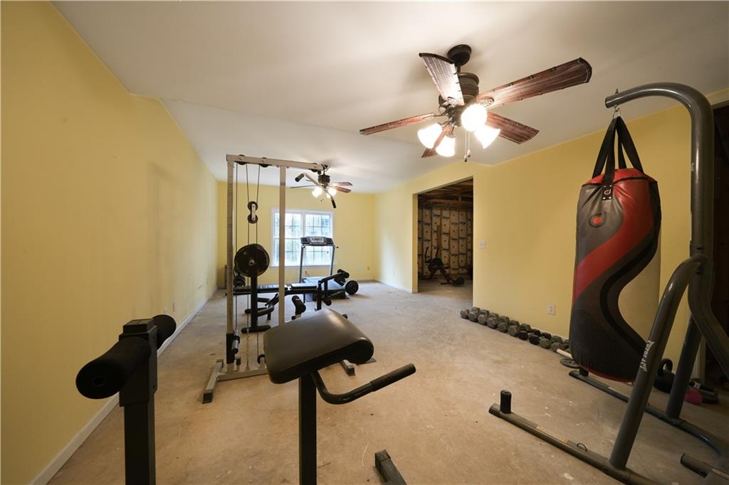 8215 Aulden Place, Cumming, Georgia image 37