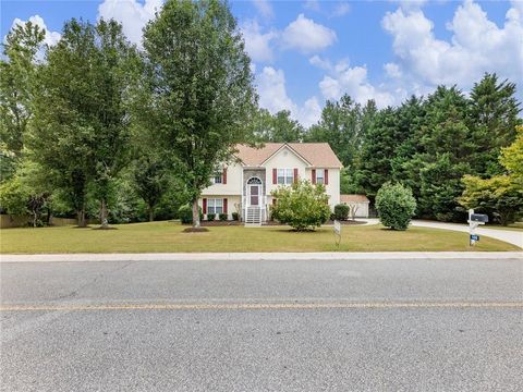 A home in Hoschton