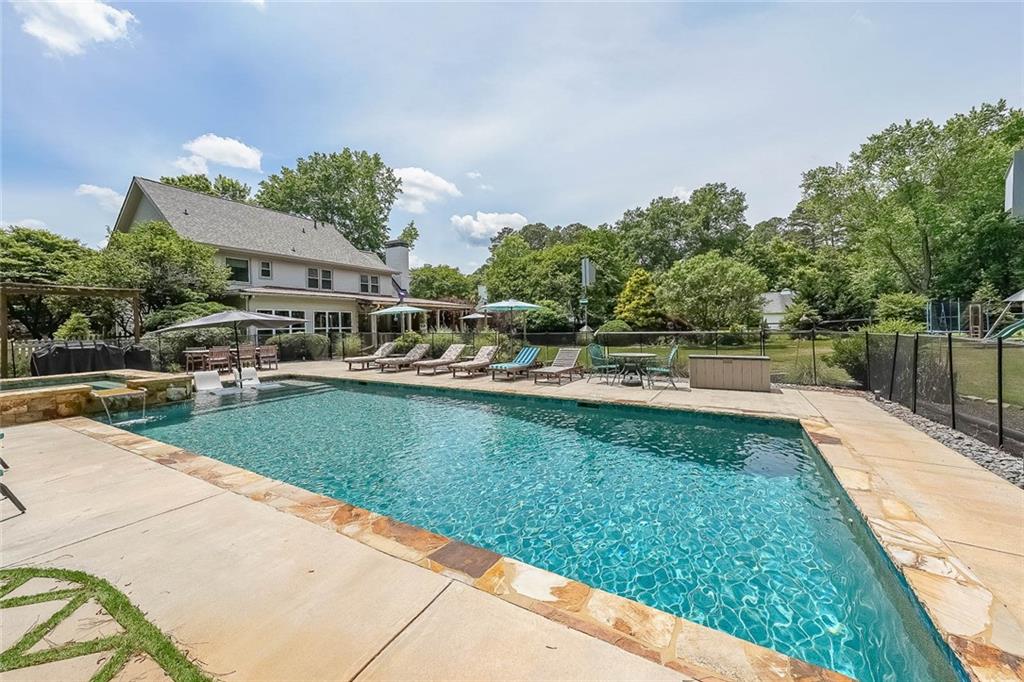 4135 Creekwood Drive