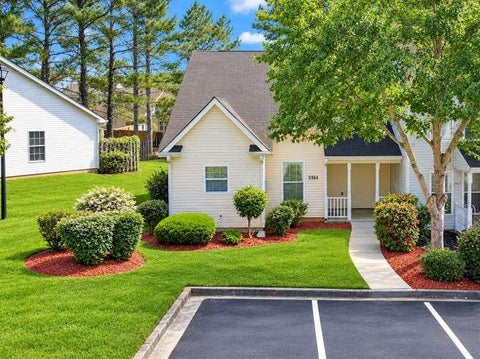 Townhouse For Sale - 5964 Sherwood Trce Trce<br/> Lithonia, GA 30038