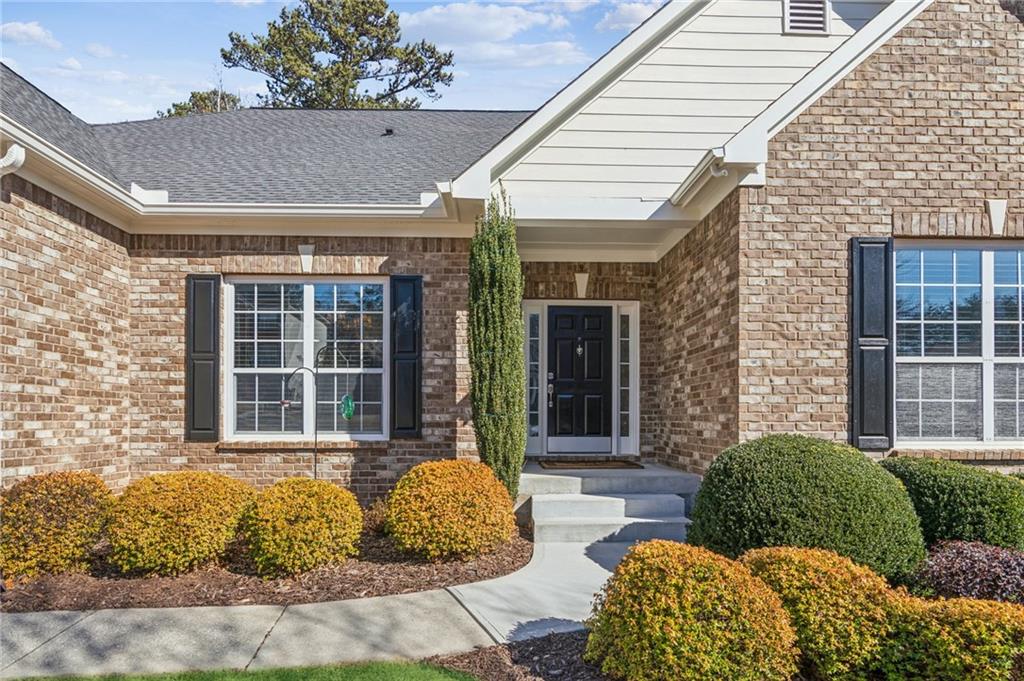 2025 Spring Mist Terrace, Lawrenceville, Georgia image 3