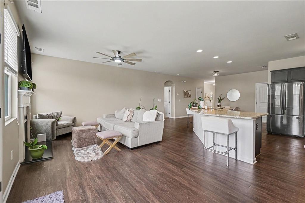 289 Laurelcrest Lane