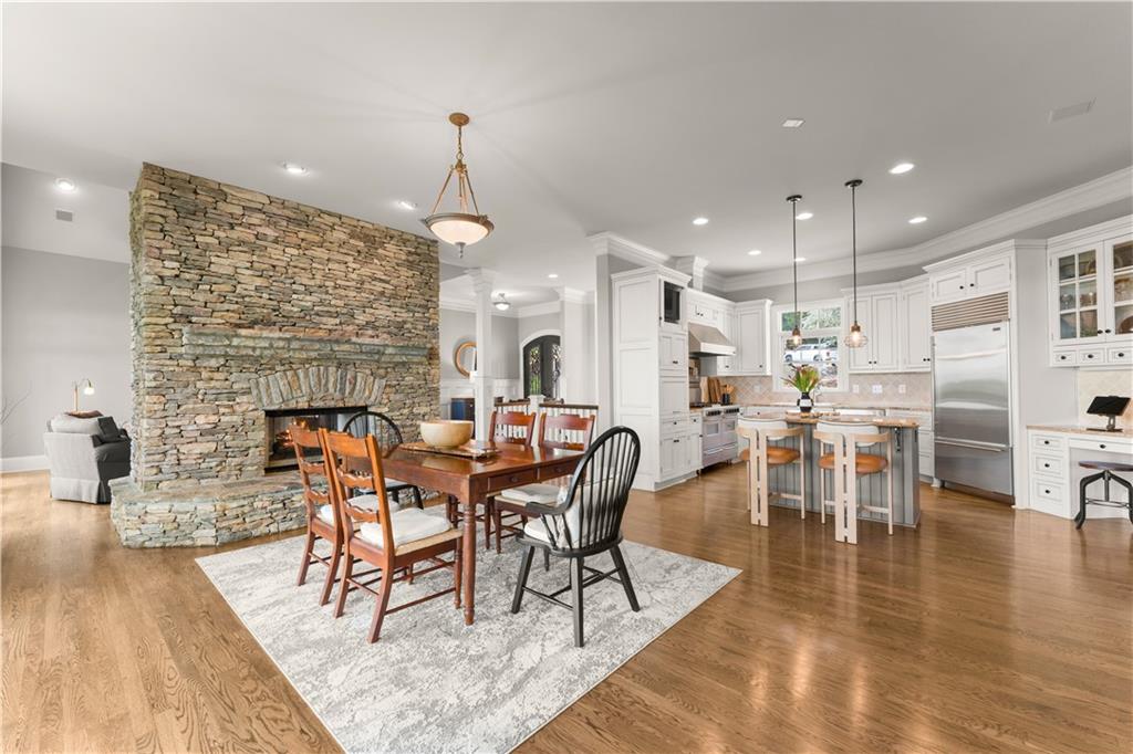 3546 Lake Breeze Lane