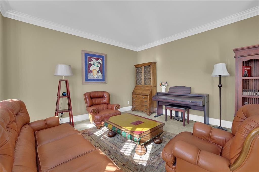 2928 Tall Pines Way NE