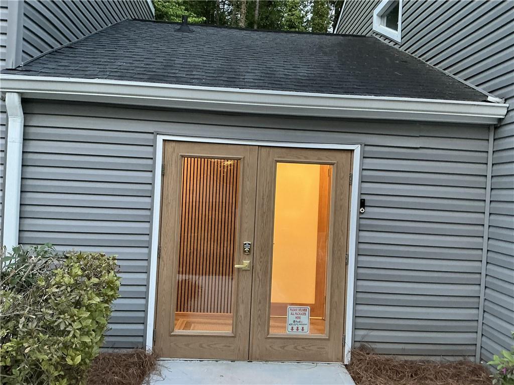 360 Vineyard Drive NW